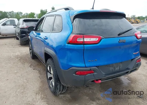 2017 Jeep Cherokee Trailhawk 4X4 from USA, damaged, VIN 1C4PJMBS2HW612792